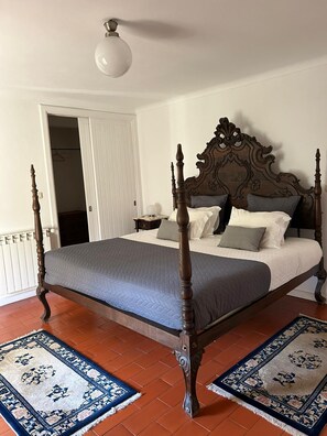 Apartment, 3 Bedrooms, River View | Soundproofing, bed sheets - Quinta da Ermida (Baiao)