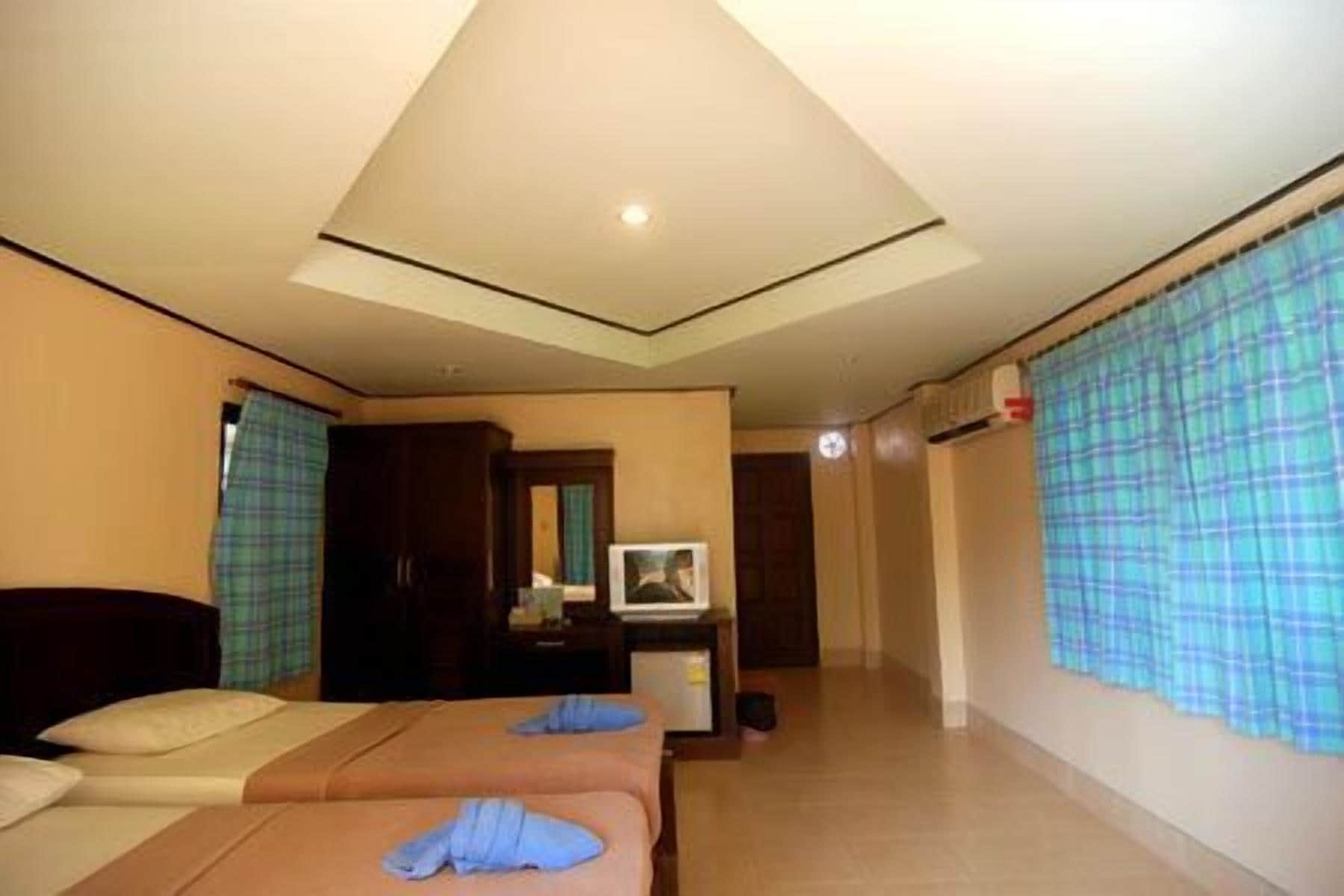 ห้องพัก | ตู้นิรภัยในห้องพัก, โต๊ะทำงาน, Wi-Fi ฟรี