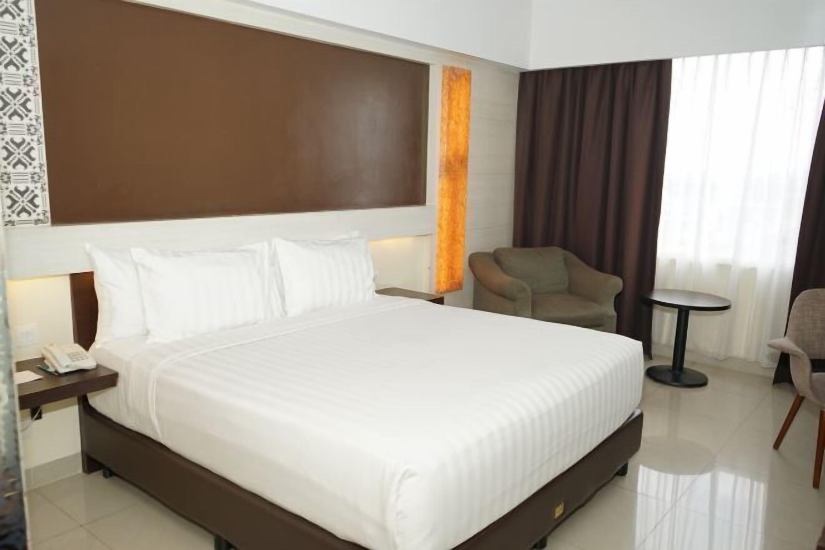 Minibar, Zimmersafe, Schreibtisch, schallisolierte Zimmer