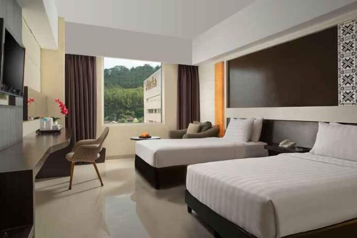 Minibar, in-room safe, desk, soundproofing