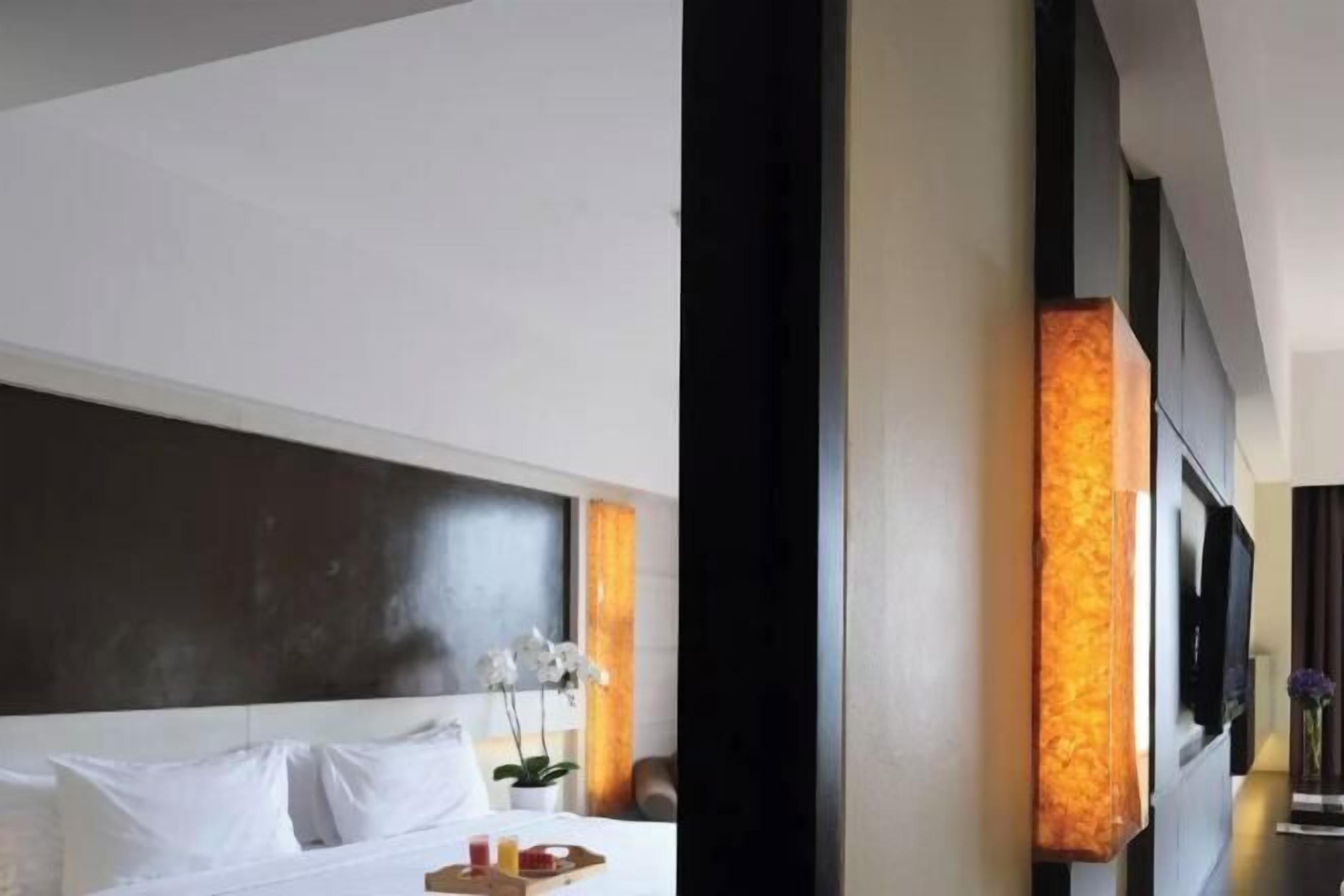 Minibar, in-room safe, desk, soundproofing