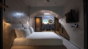 Suite Signature, piscine privée | Draps en coton égyptien, literie de qualité supérieure