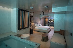 Signature Suite, Private Pool | Egyptian cotton sheets, premium bedding, in-room safe, desk - Royal Hotel and Suites (Kassandra)