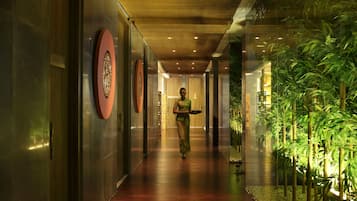 Behandlungsräume für Paare, Sauna, Whirlpool, Körperbehandlungen