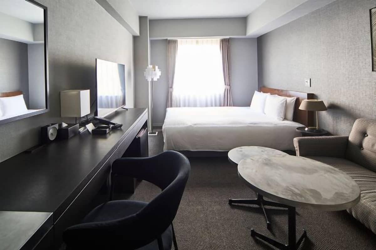 In-room safe, individually decorated, individually furnished, desk