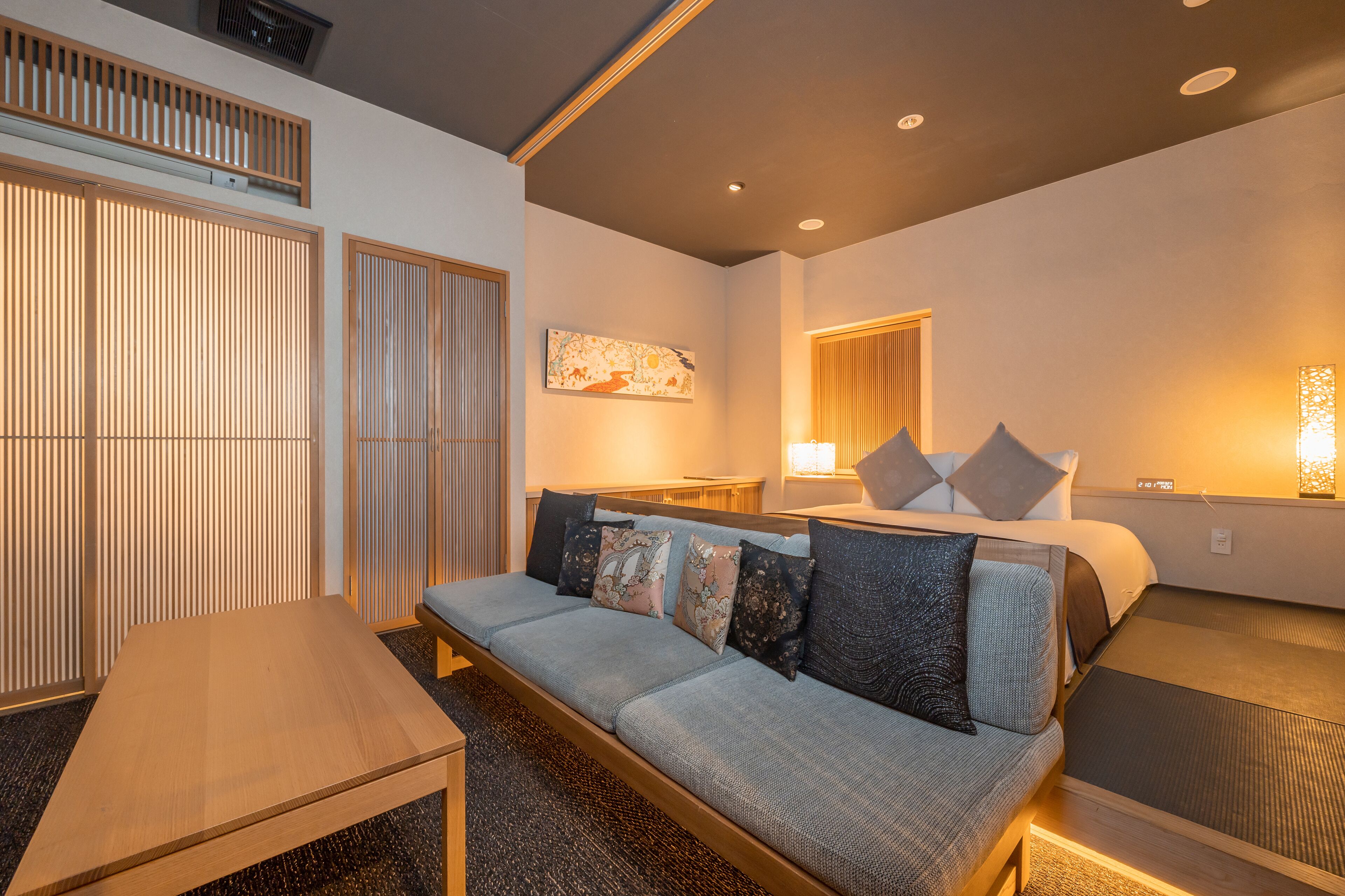 in-room safe, individually decorated, individually furnished, desk