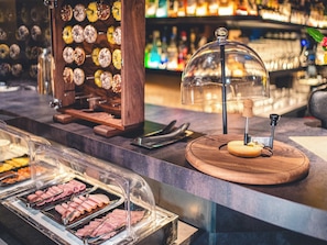 Daily buffet breakfast (JPY 3000 per person) - Roppongi Hotel S (Tokyo)