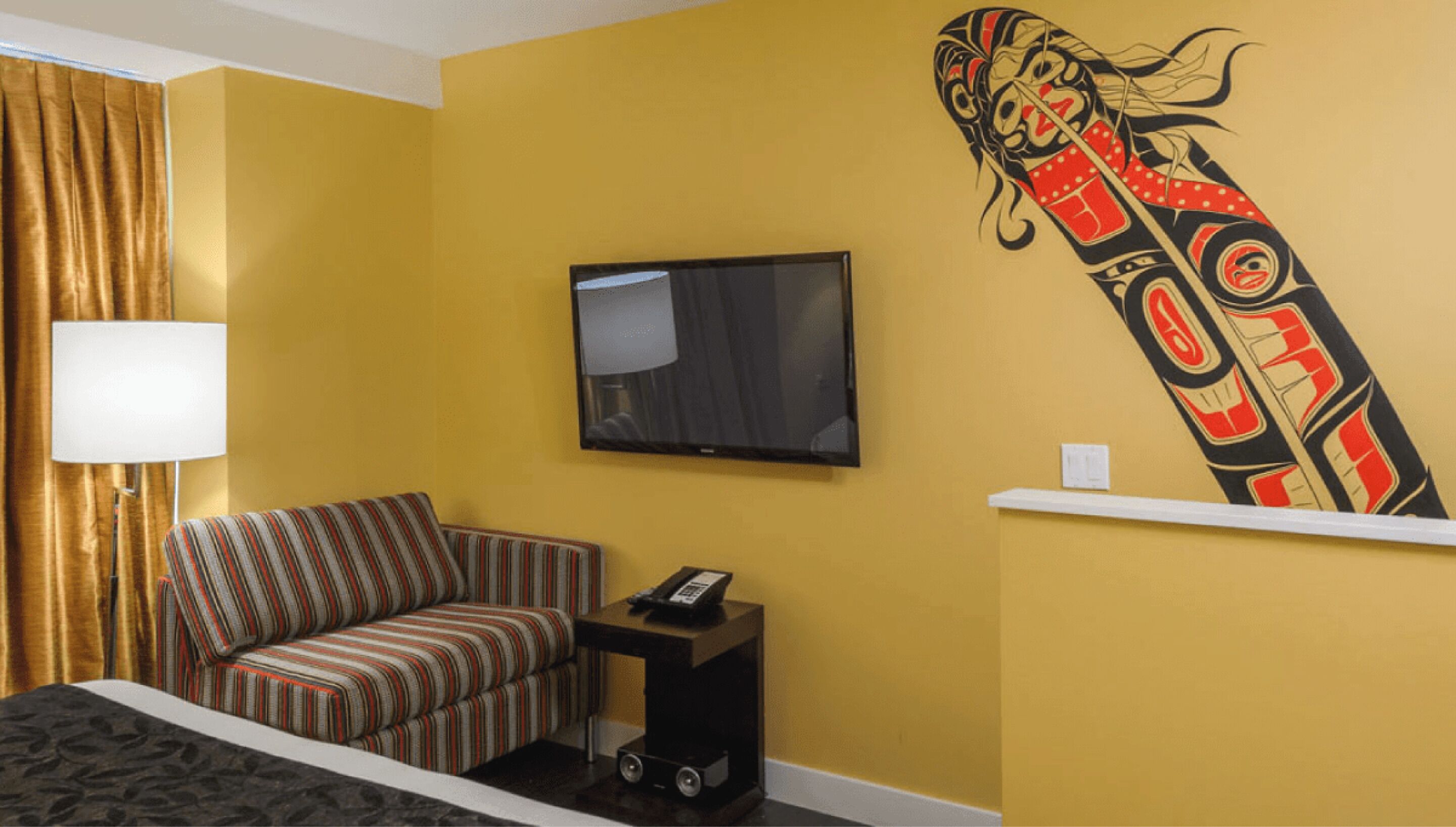 deluxe room, 1 king bed | 1 bedroom, premium bedding, down duvets, in-room safe