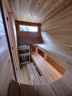 Sauna - Skwachàys Lodge (Vancouver)