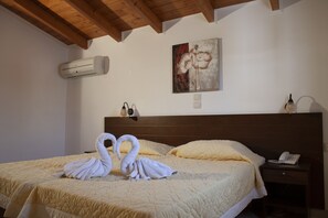 Apartemen, 1 kamar tidur | Brankas, kedap suara, setrika/meja setrika, dan tempat tidur bayi gratis