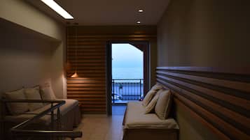 複式房屋 | 起居區 | 平面電視