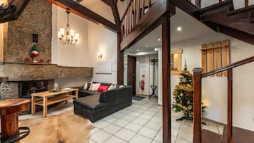 Apartment, 2 Bedrooms | Living room