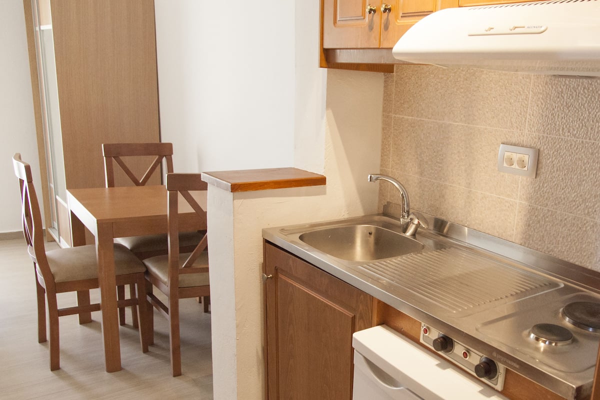 apartment | living area | 25-inch lcd tv with satellite channels, tv