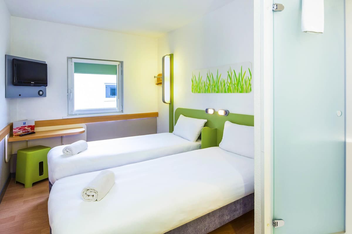 Twin Room, 2 Single Beds