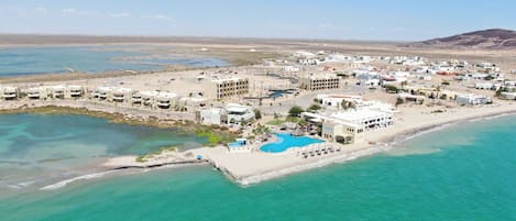 Private beach, white sand, free beach cabanas, sun-loungers