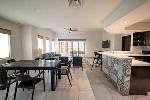 Family Villa, 3 Bedrooms, Patio, Ocean View | In-room dining - Laguna Shores Resort (Puerto Peñasco)