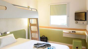 Coffres-forts dans les chambres, bureau, Wi-Fi gratuit, draps fournis