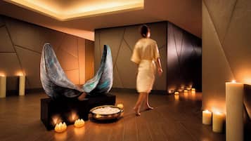 Sauna, bain à remous, hammam, soins corporels, soins d'hydrothérapie