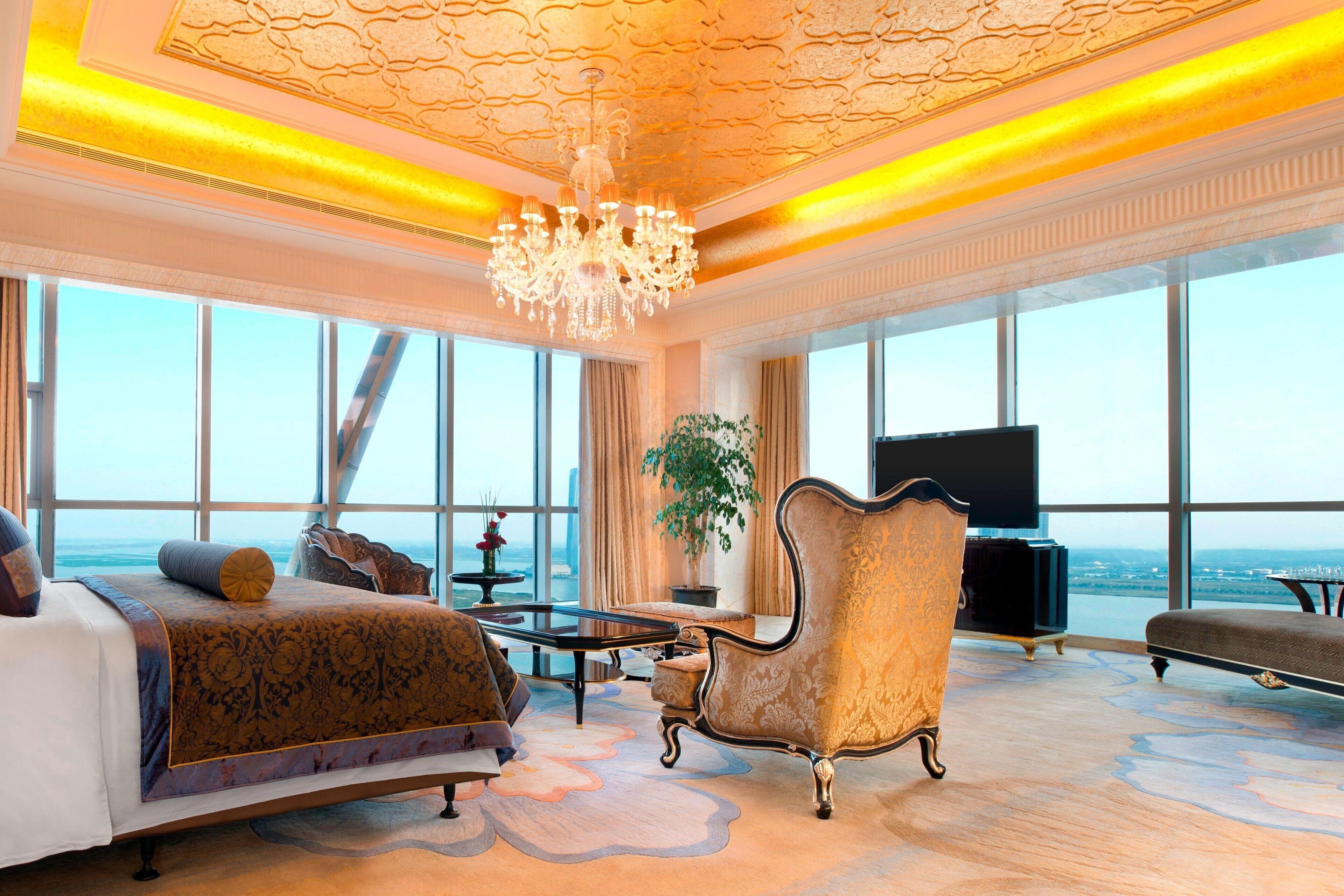 Premium bedding, minibar, in-room safe, desk