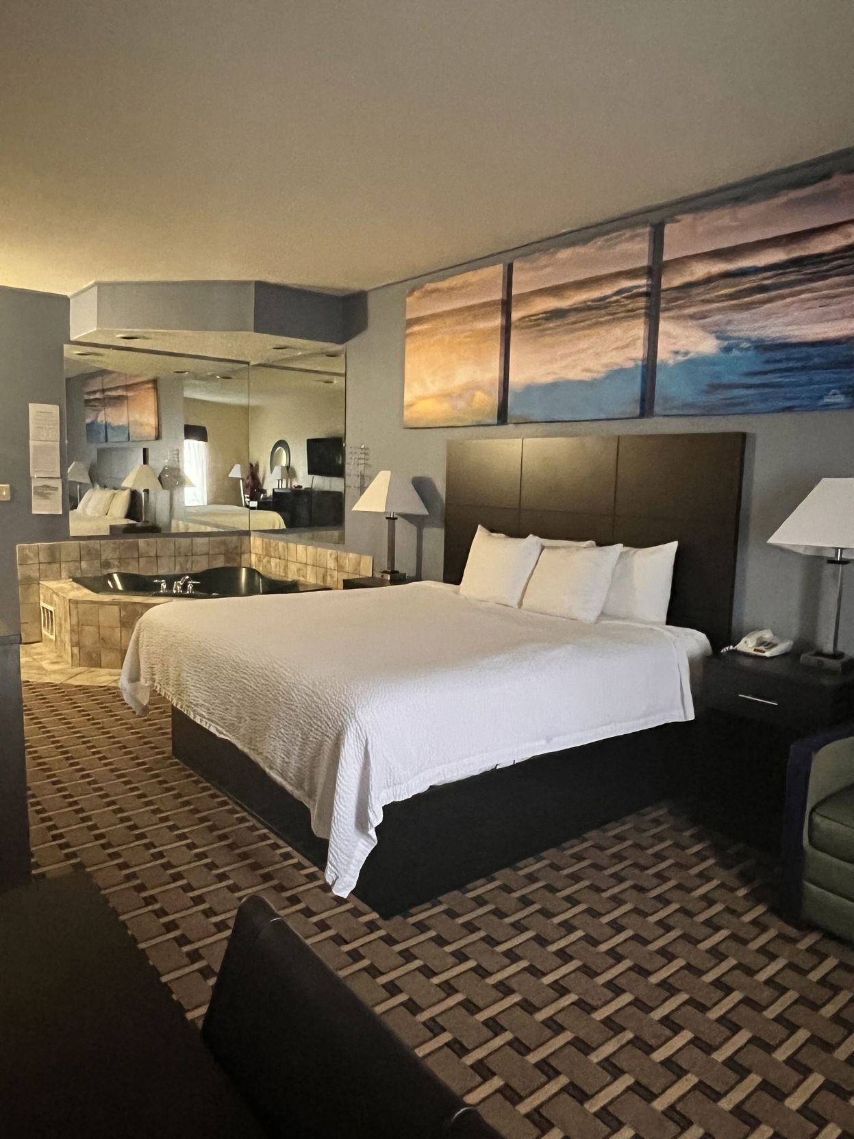 Egyptian cotton sheets, premium bedding, pillow-top beds, in-room safe