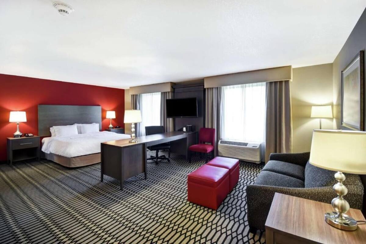 In-room safe, iron/ironing board, free cots/infant beds
