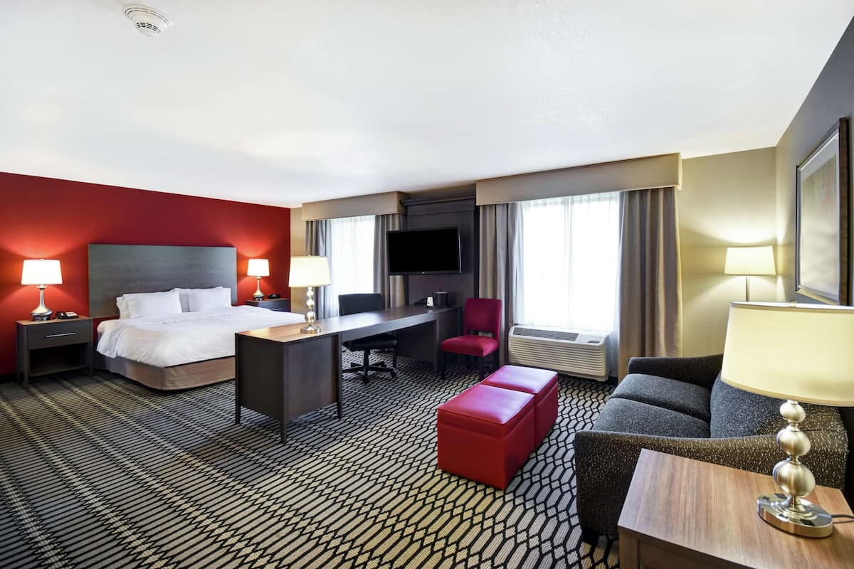 In-room safe, iron/ironing board, free cribs/infant beds