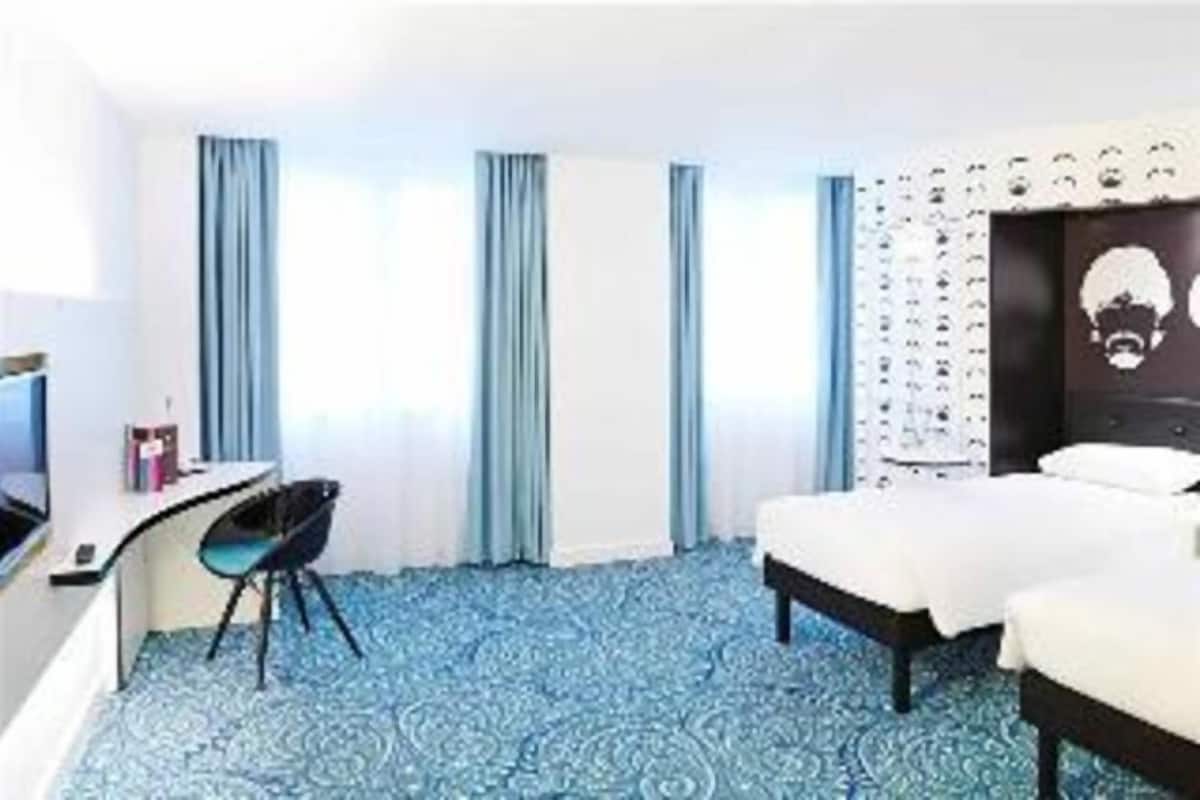 Schreibtisch, kostenloses WLAN, Bettwäsche