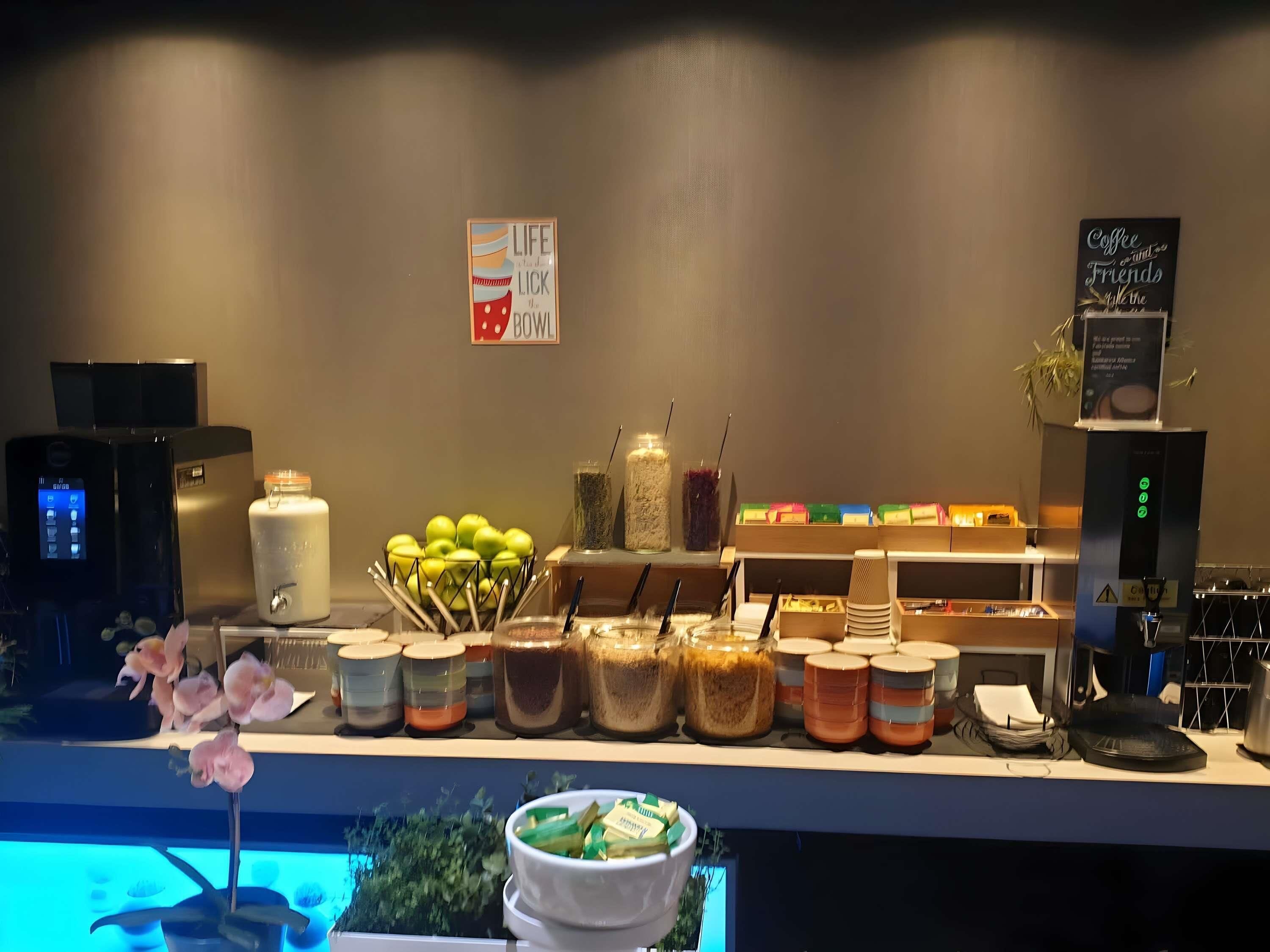 每日供应欧陆式早餐（每人 GBP 12.99）