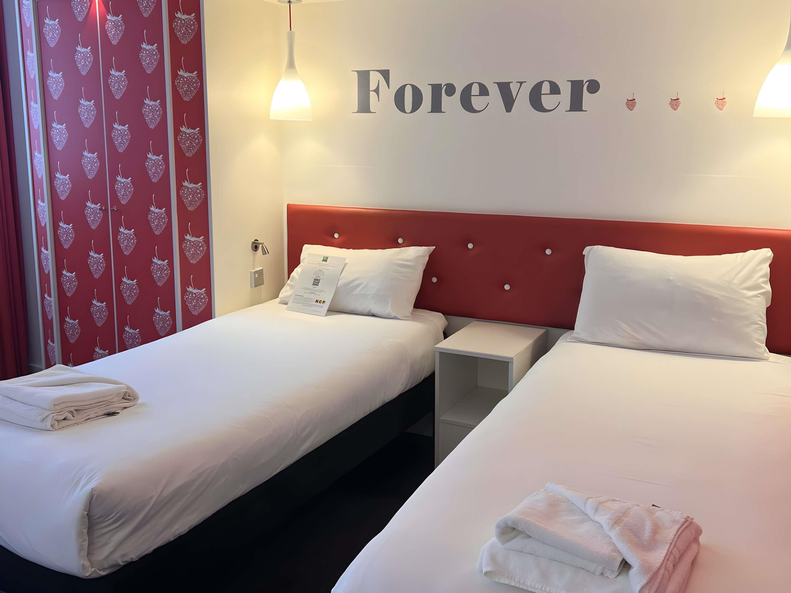 Desk, free WiFi, bed sheets