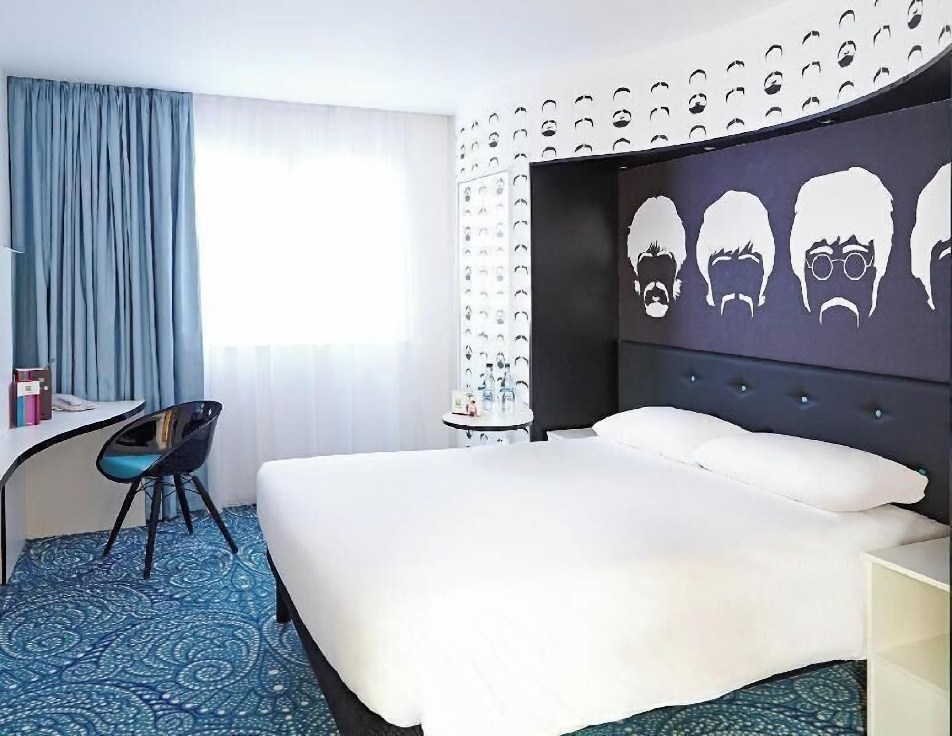 Skrivbord, gratis wi-fi och sängkläder