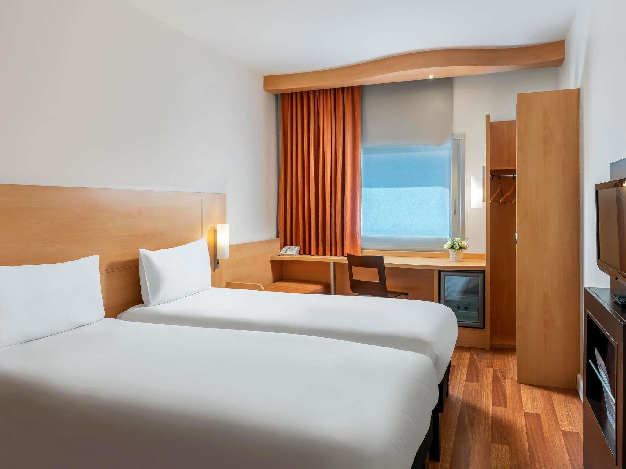 Standard Room, 2 Single Beds