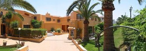 Property entrance - Golden Sand Hotel (Chania)
