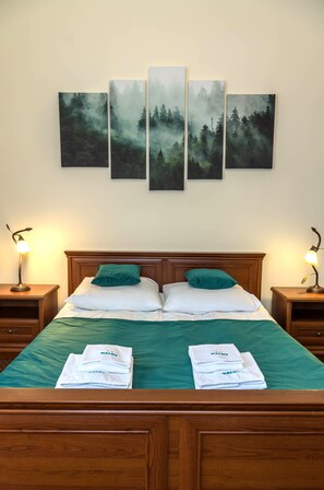 Standard Studio Suite, 1 Bedroom | Down comforters, in-room safe, iron/ironing board, free WiFi - Pensjonat Halny (Zakopane)