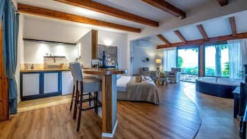 1 soveværelse, minibar, pengeskab på værelset, individuelt design