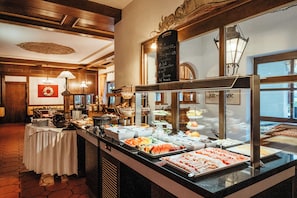 Desayuno buffet incluido todos los días