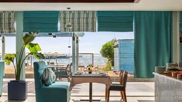 6 restauranter: frokost, lunsj og middag serveres