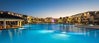 Mövenpick Waterpark Resort & Spa Soma Bay