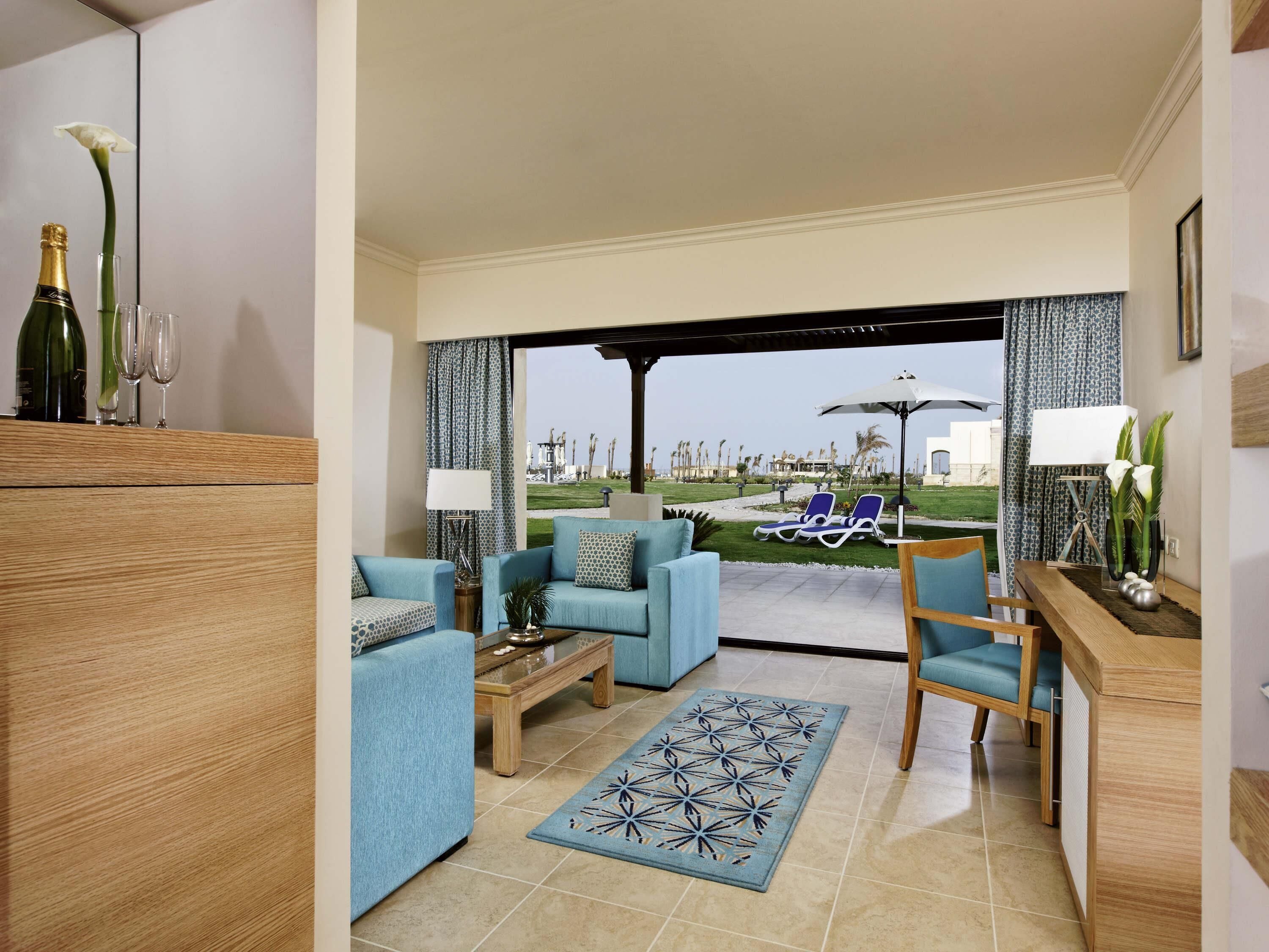 Minibar, in-room safe, desk, soundproofing