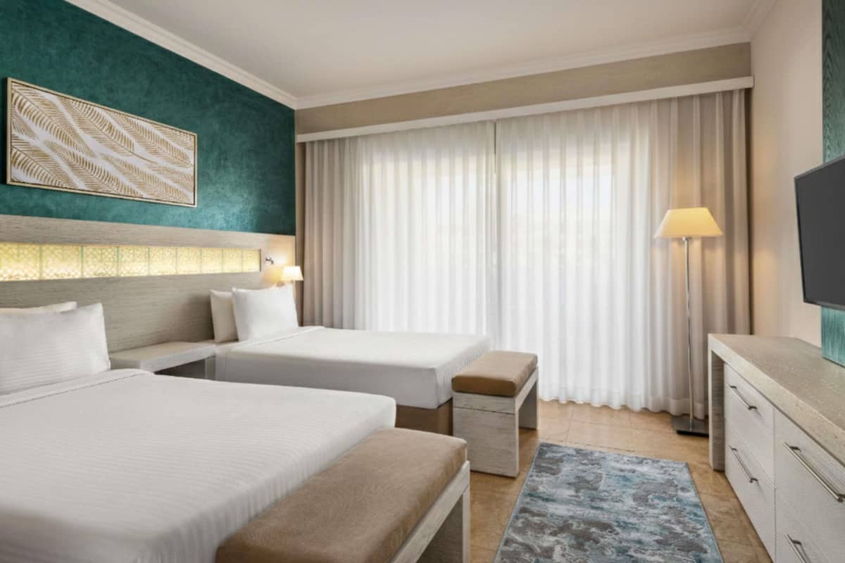 Minibar, in-room safe, desk, soundproofing