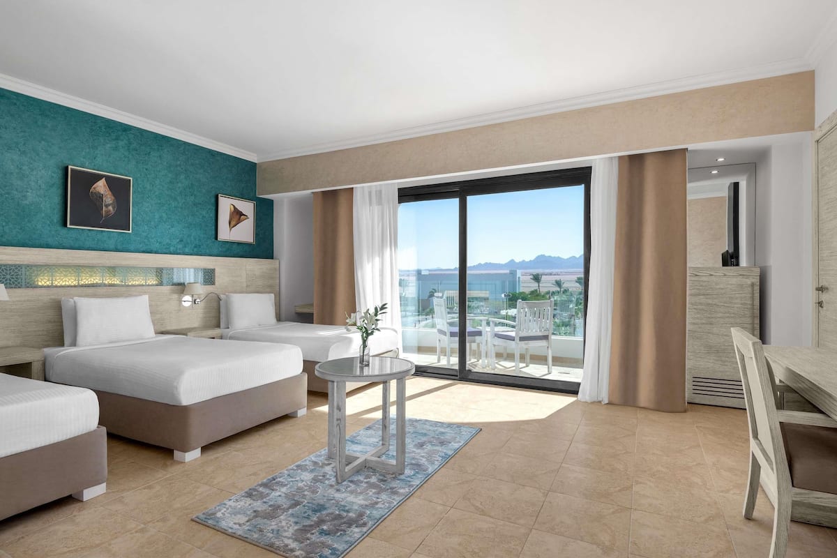 Minibar, in-room safe, desk, soundproofing