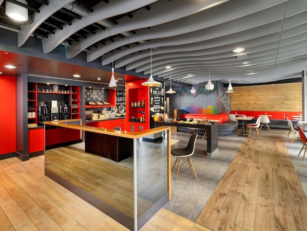 Bar (on property) - ibis Brighton City Centre - Station (Brighton)