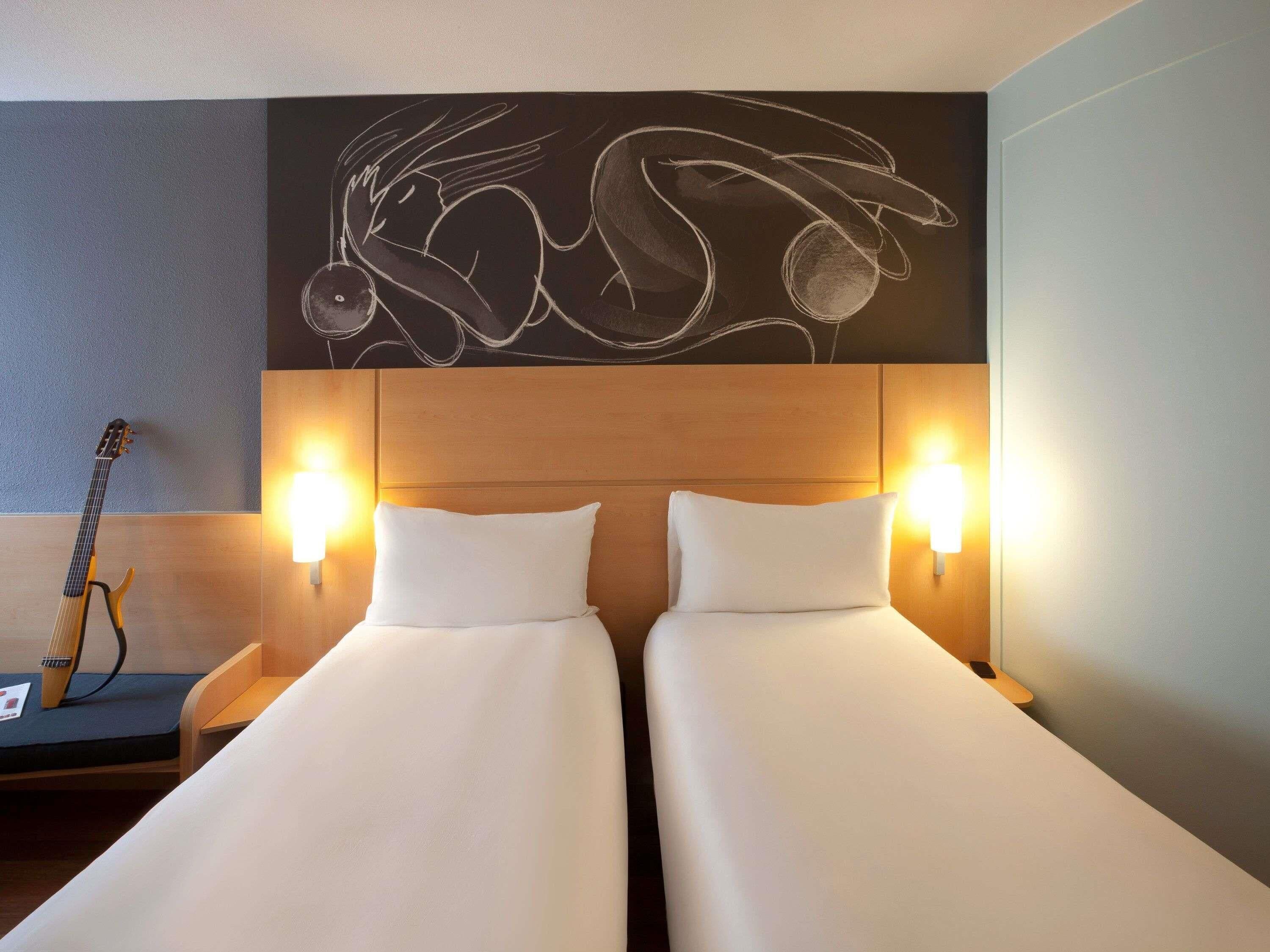 Standard Twin Room, 2 Single Beds | Memory-foam beds, in-room safe, desk, blackout curtains