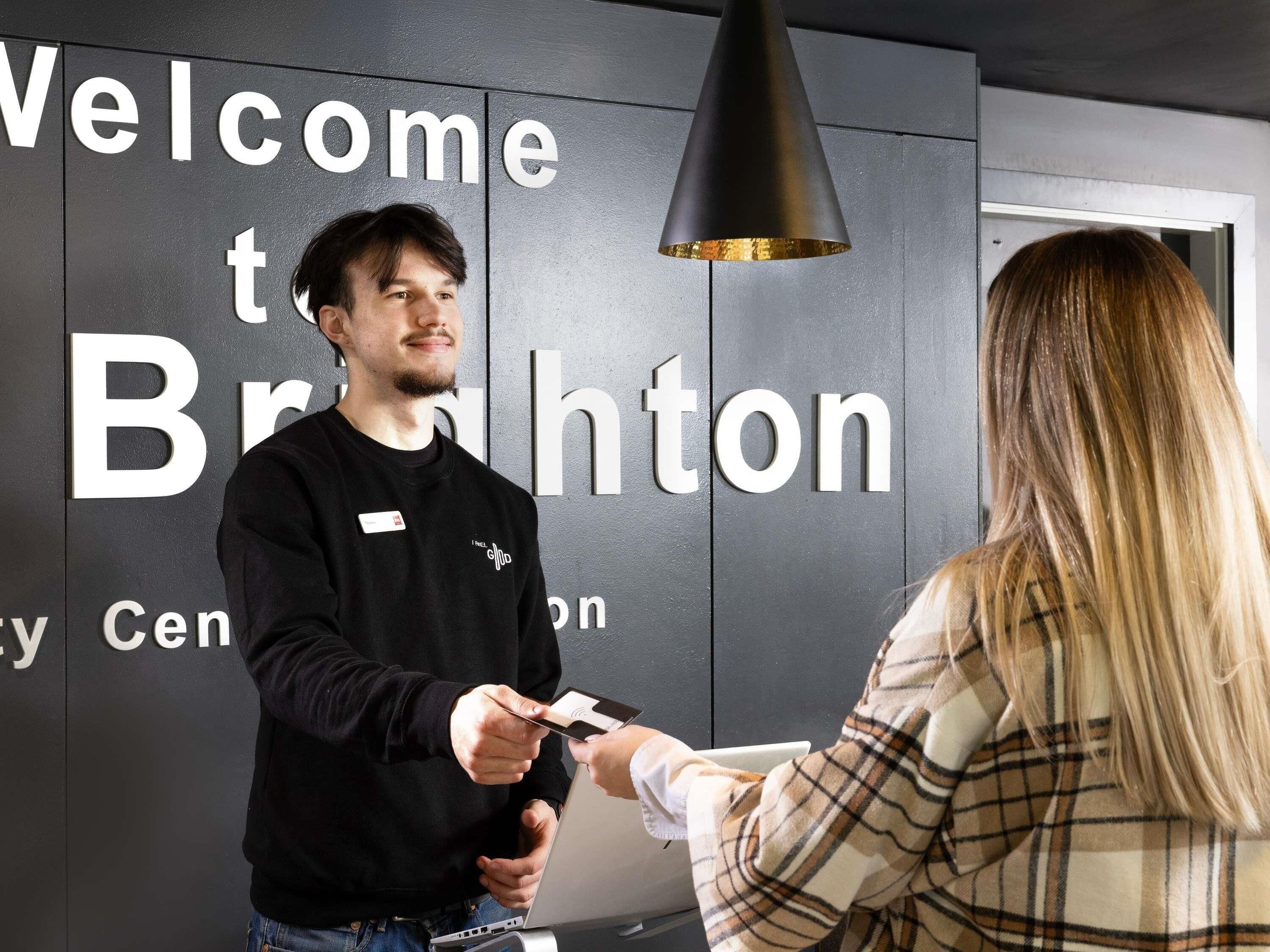 Standard-Doppelzimmer, 1 Doppelbett | Betten mit Memory-Foam-Matratzen, Zimmersafe, Schreibtisch