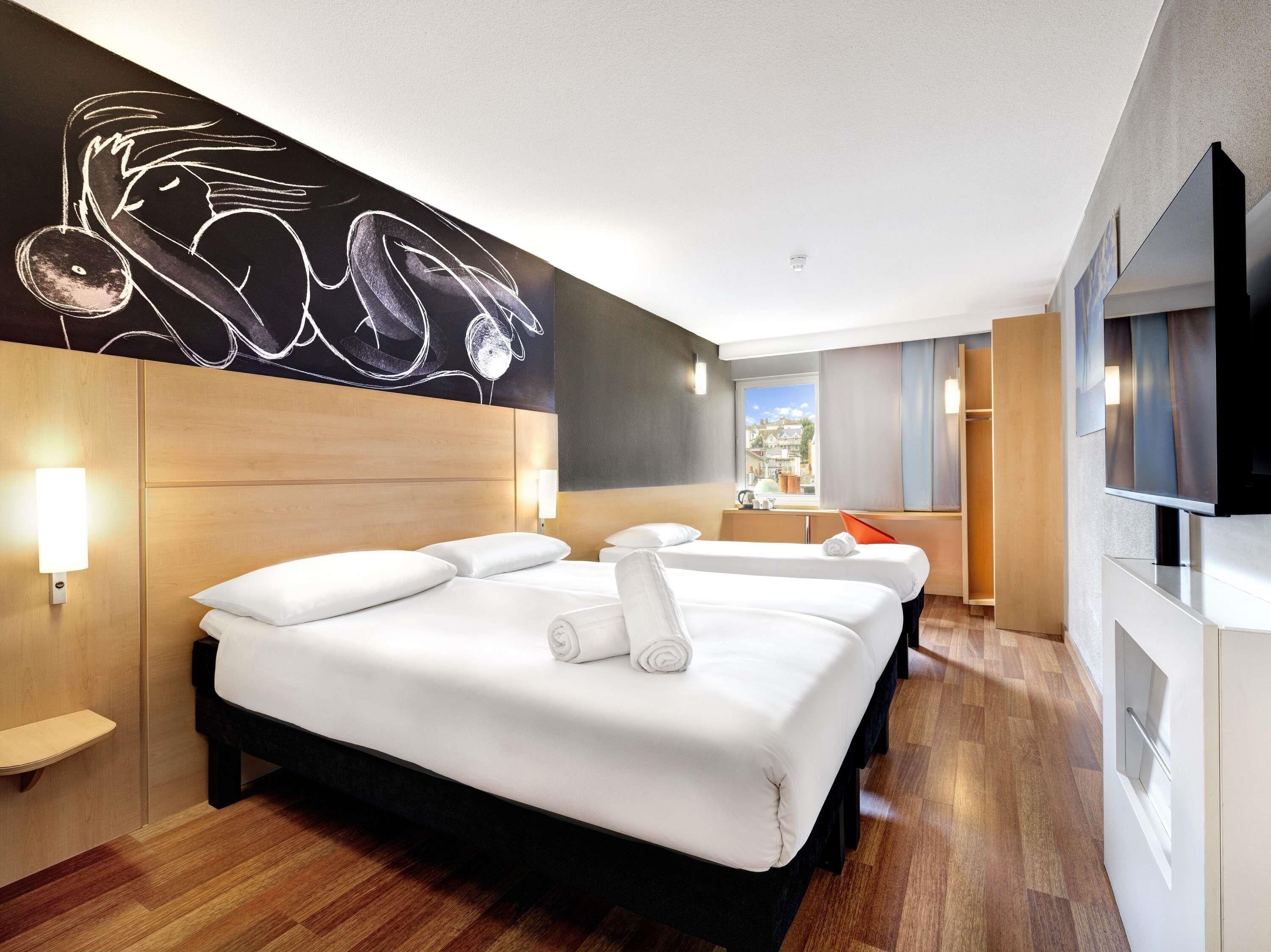 Standard Room, 3 Single Beds | Memory-foam beds, in-room safe, desk, blackout curtains