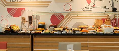 Daily buffet breakfast for a fee