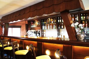 Bar (on property) - Ararat Hotel (Bethlehem)