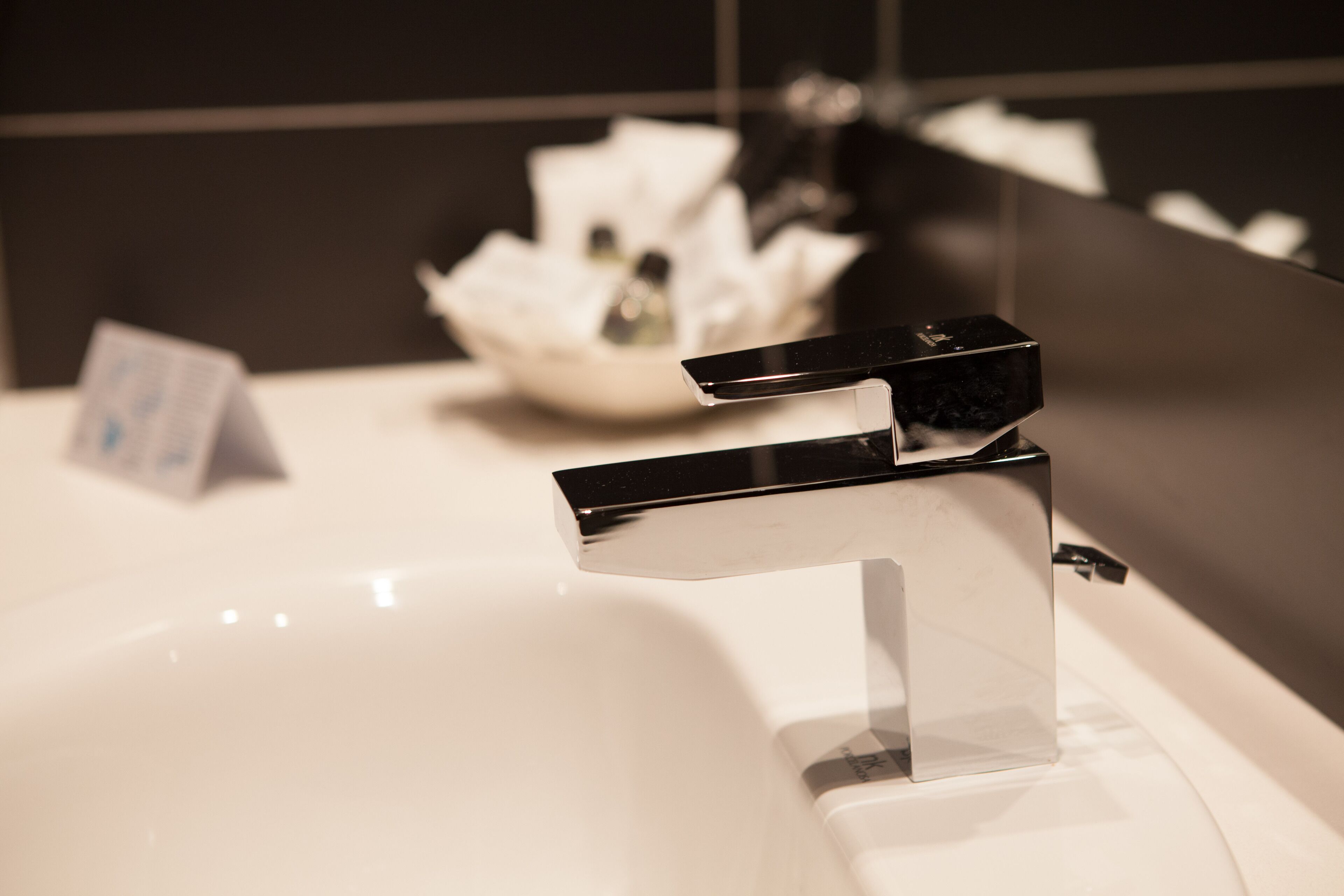 shower, free toiletries, hair dryer, bidet