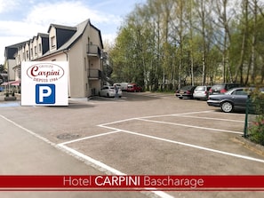Free self parking - Hôtel Carpini (Käerjeng)