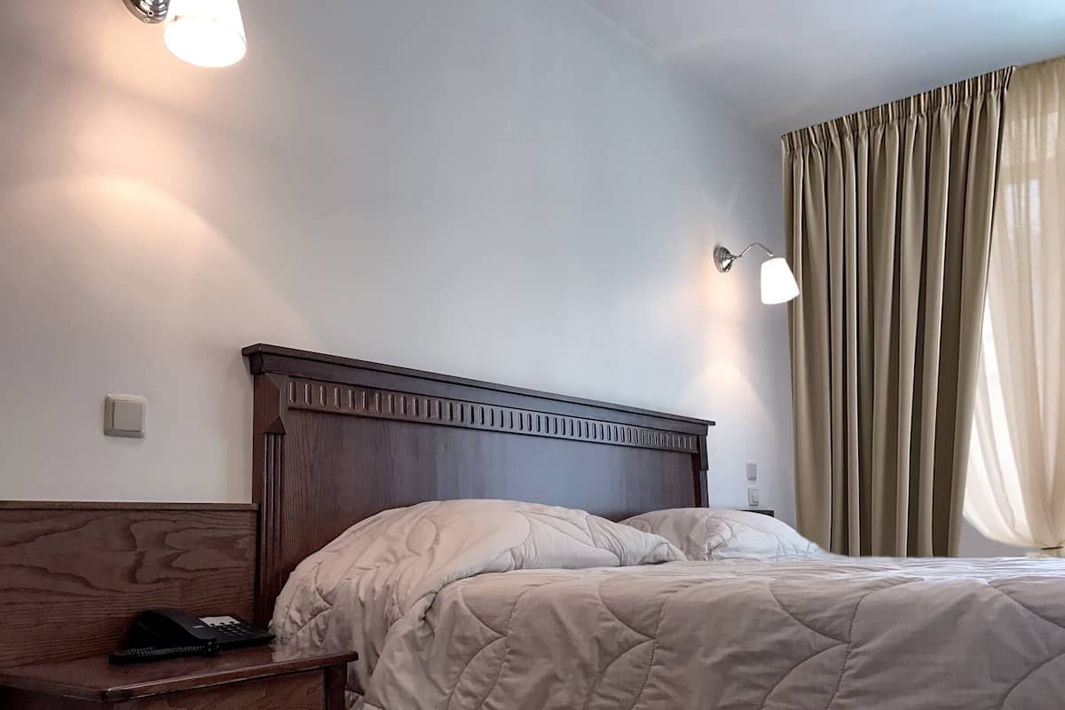 Quarto casal ou duplo | Frigobar, Wi-Fi de cortesia, roupa de cama