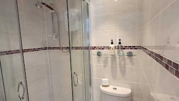 Superior Double Room (Room 4) | Bathroom | Shower, towels, soap, shampoo